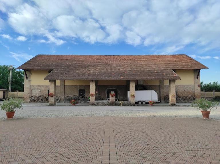 Agriturismo Le Corti Della Gualdana Voghera Exterior photo